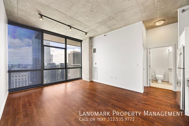 Building Photo - 235 W Van Buren St