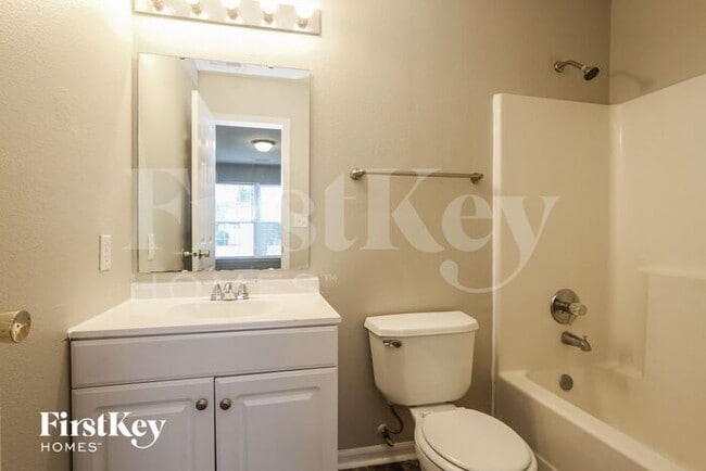 Building Photo - 6479 Hazelhatch Dr