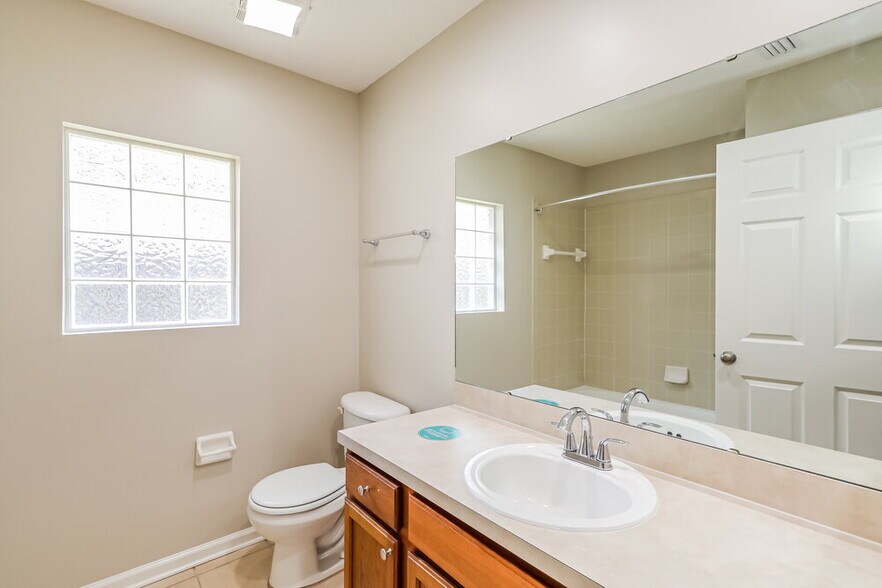 Building Photo - 8211 Stelling Dr