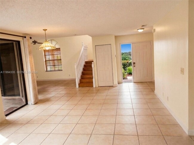 Building Photo - 10731 NW 16th Ct