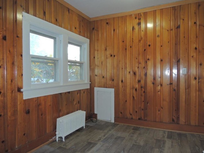Building Photo - 211 South Irish Street #4