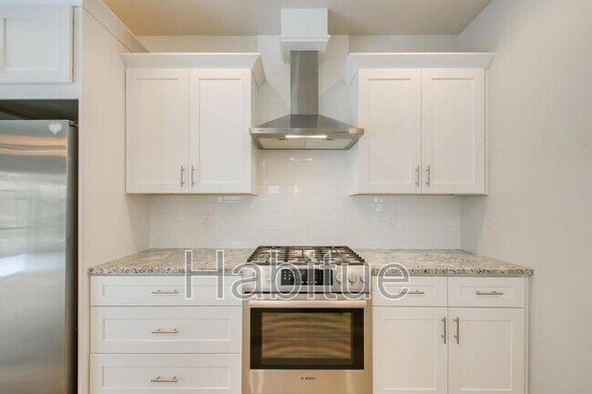 Building Photo - 2248 W Hill Terrace Ln