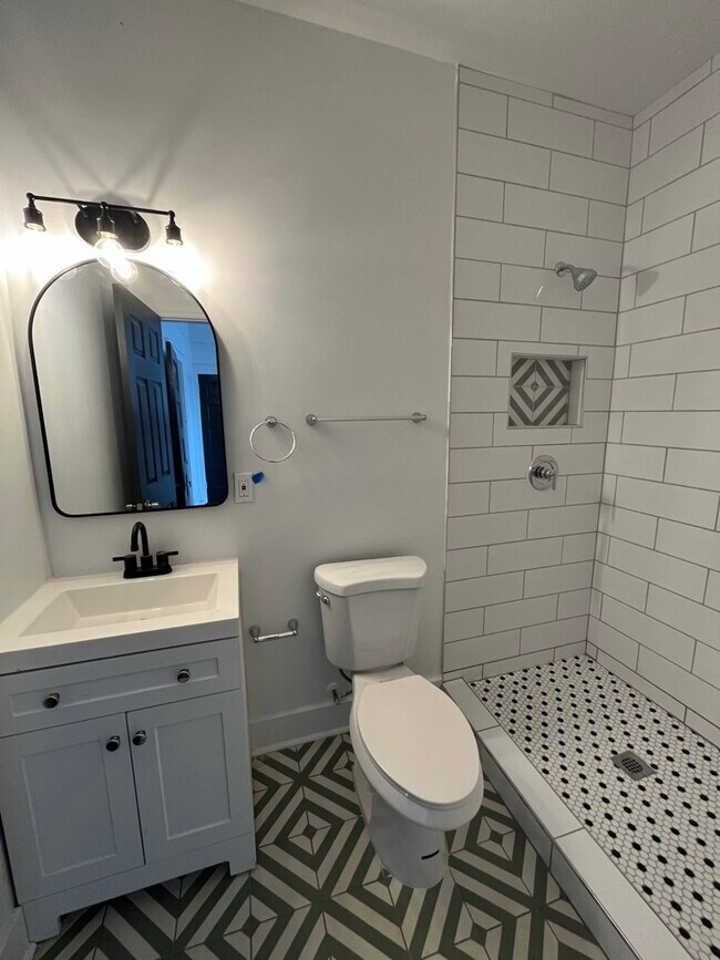 Master Shower - 722 E 35th St