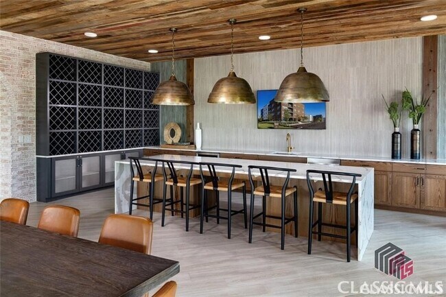 Building Photo - 180 Newton Bridge Rd