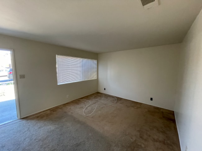 Building Photo - 3511 De Leone Rd