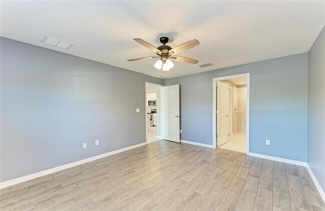 Building Photo - 1263 Somerset St