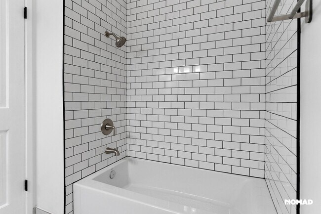 Building Photo - Charming 2BR Condo in Fresno