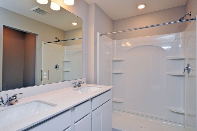 Building Photo - 23465 Ashbury Dr