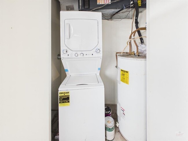 Building Photo - 2500 Burleson Rd