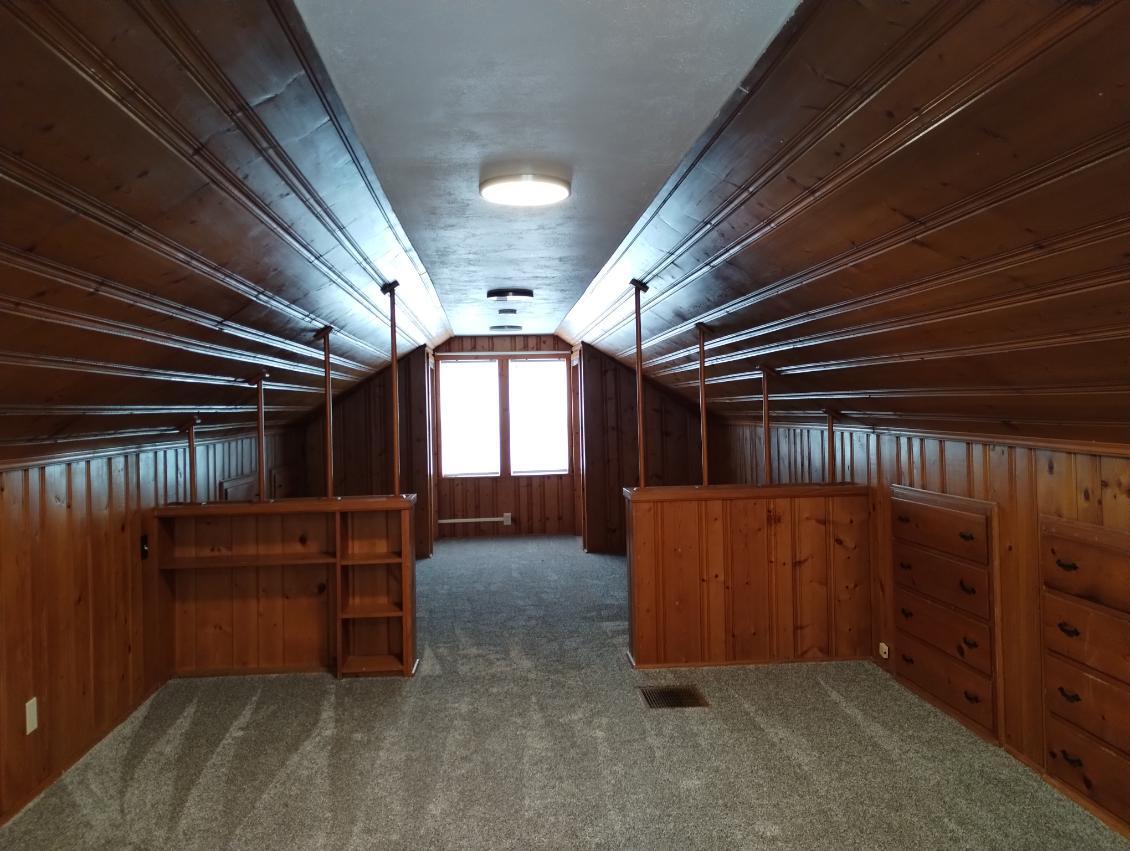 Upstairs has closet & built in drawers. - 246 Brackett St