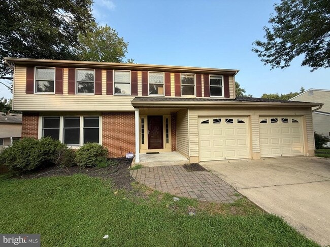 Building Photo - 14917 Lear Ln
