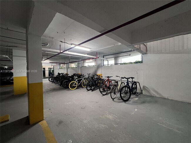 Building Photo - 770 Claughton Island Dr