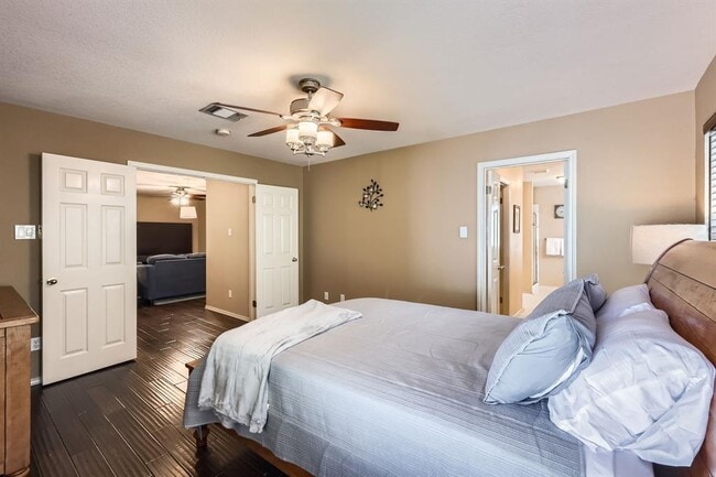 Building Photo - 1125 Strickland Dr