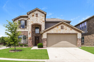 Building Photo - Welcoming Home