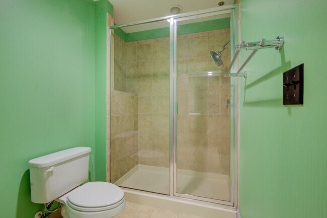 Building Photo - COMING SOON! Affordable Comfort: 1BR/1BA C...