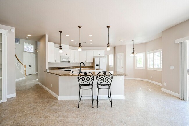 Building Photo - Beautiful Home in a Gated Community