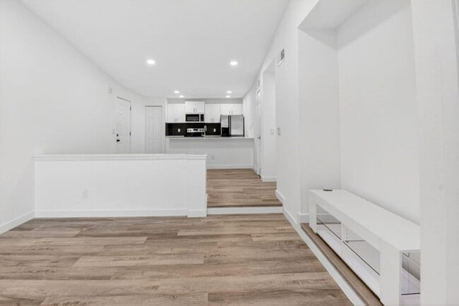 Building Photo - 1825 Palm Cove Blvd