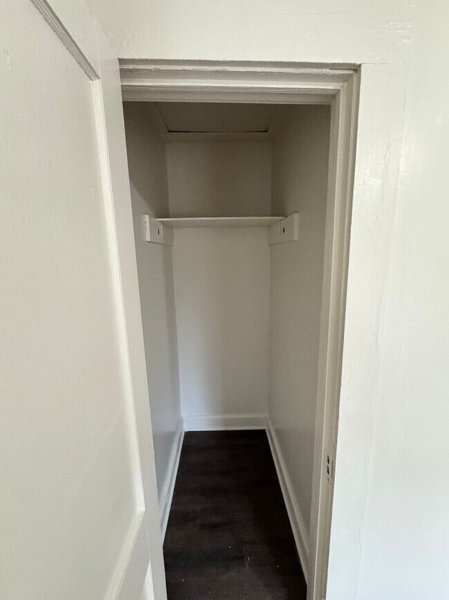 Building Photo - 2/1 House in Shelby, NC - House will be deep cleaned