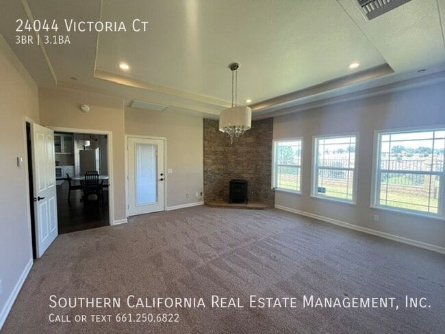 Building Photo - 24044 Victoria Ct