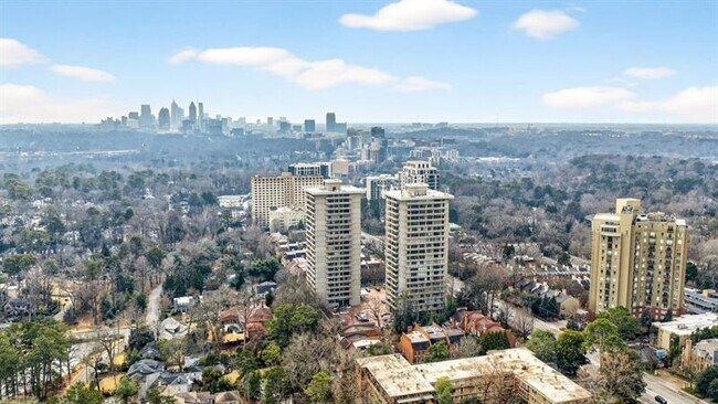 Building Photo - 2575 Peachtree Rd NE
