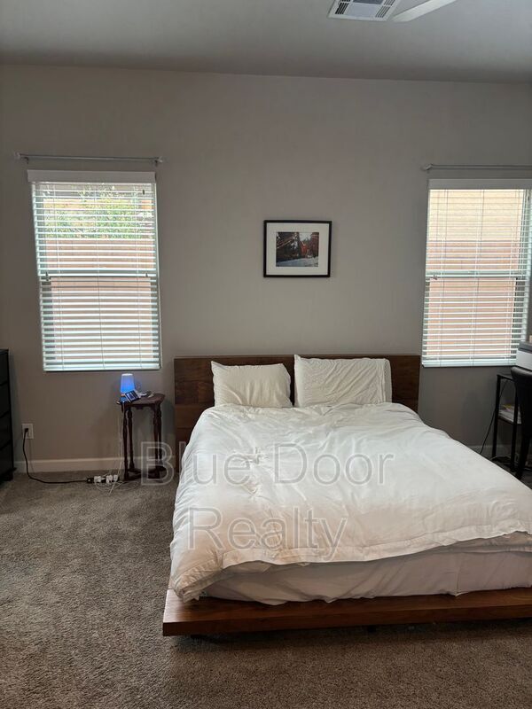 Building Photo - 7312 Valle Cantero Ln NW
