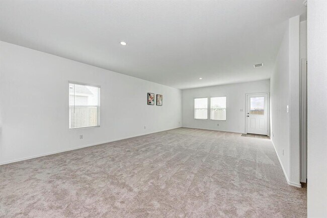 Building Photo - 526 Thunderstorm Ave