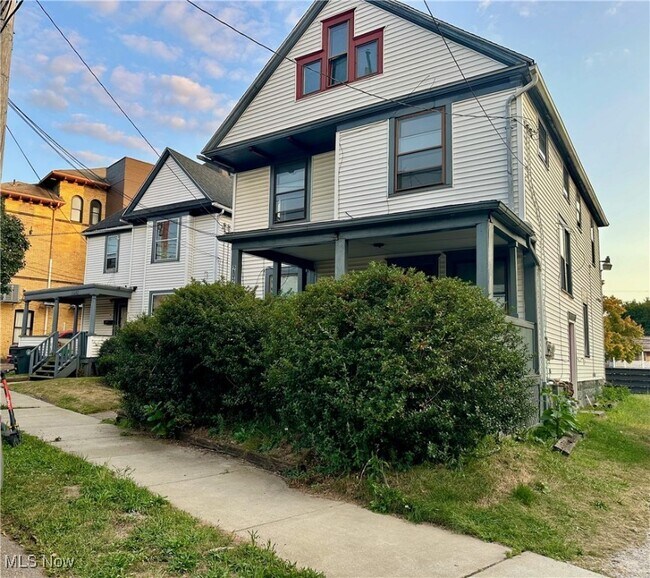 Primary Photo - 202 Crosby St