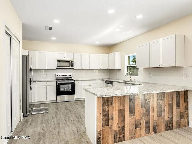 Building Photo - 448 Easton Forest Cir SE
