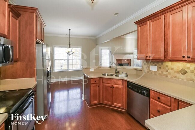 Building Photo - 54 Village Park Dr