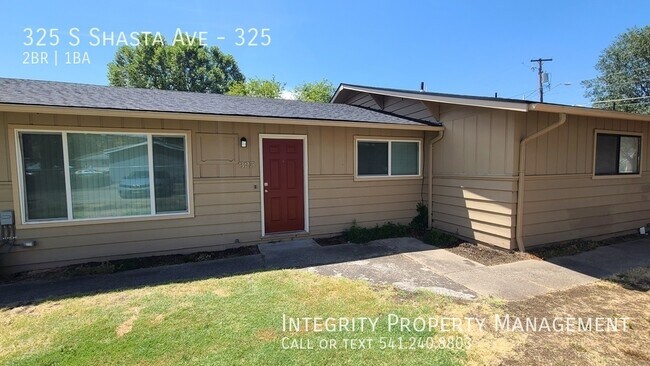 Building Photo - 325 S Shasta Ave