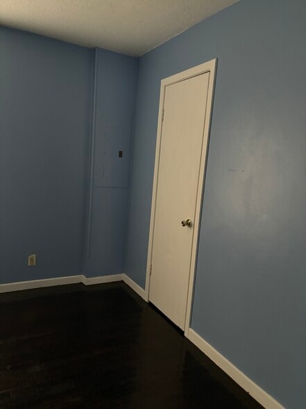 Bedroom 1 - 102 Hilltop Dr