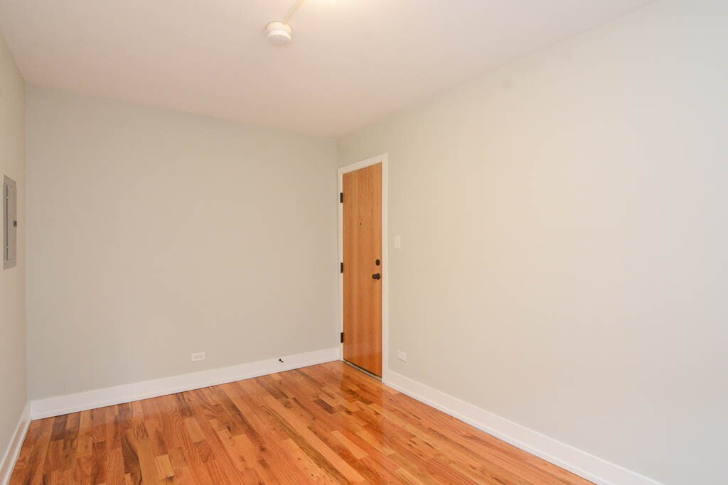 Building Photo - 2710 N Mildred Ave