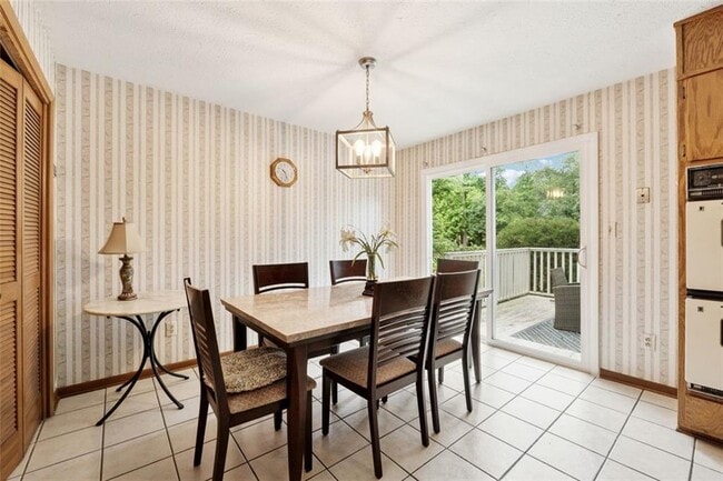 Building Photo - 3655 Winters Hill Dr