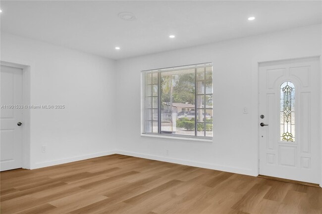 Building Photo - 4900 SW 106th Ave