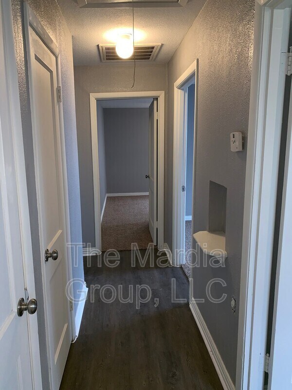 Building Photo - 2628 Healey Dr