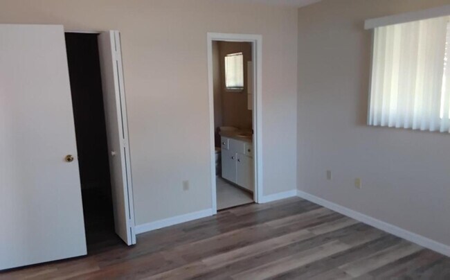 Building Photo - 8328 SW 106th Pl