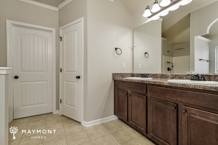 Building Photo - 3402 Grove Landing Cir