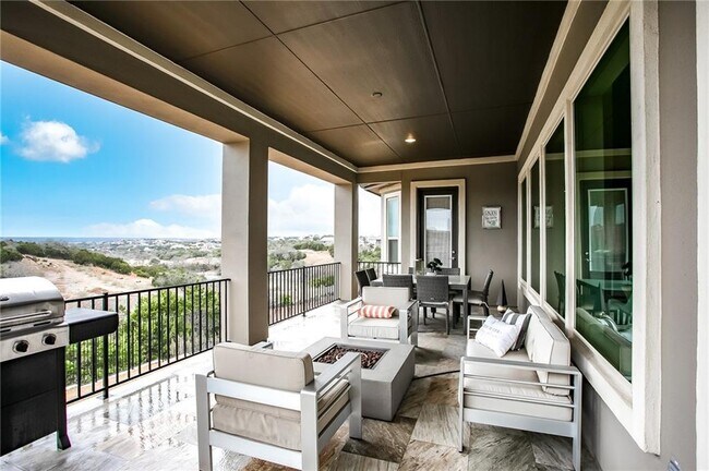 Building Photo - 2236 Long Bow Dr