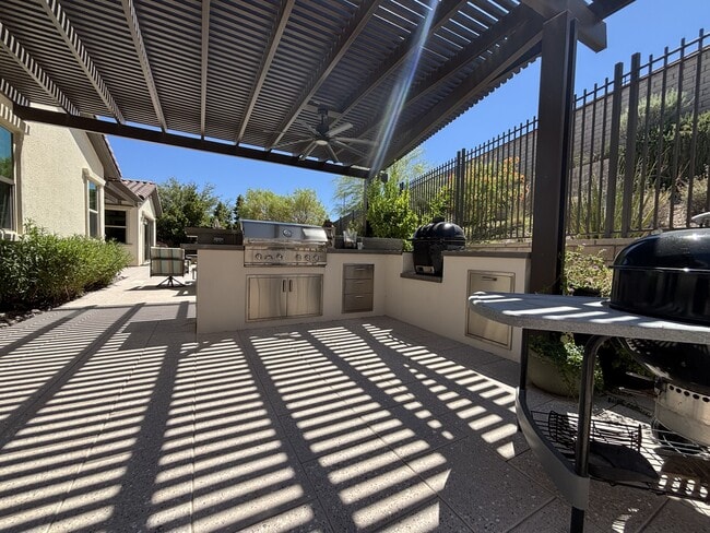 Building Photo - 81 Navarra Canyon Ct