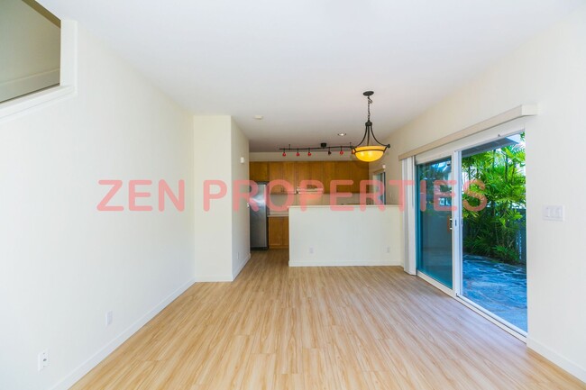 Building Photo - Lalea at Hawaii Kai- 3 bedroom, 2.5 bath t...