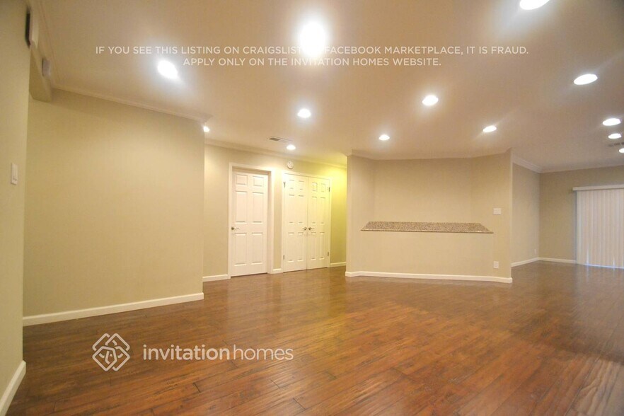 Building Photo - 13425 Ebell St