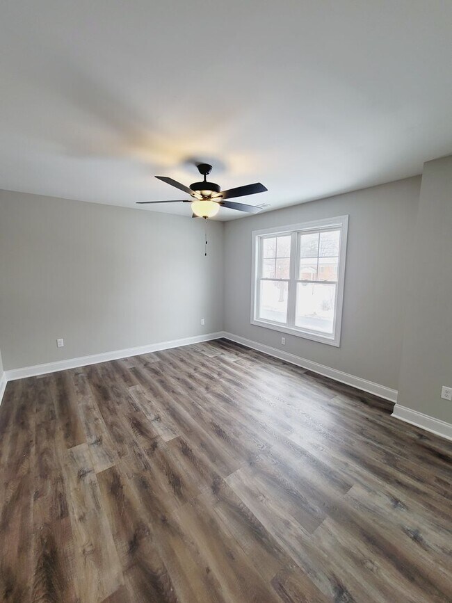 Building Photo - 1217 Lockewood Dr