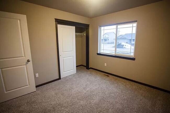 Building Photo - Charming 3-Bedroom Home in Post Falls