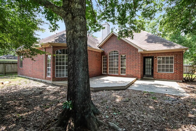 Building Photo - 4030 Echo Mountain Dr