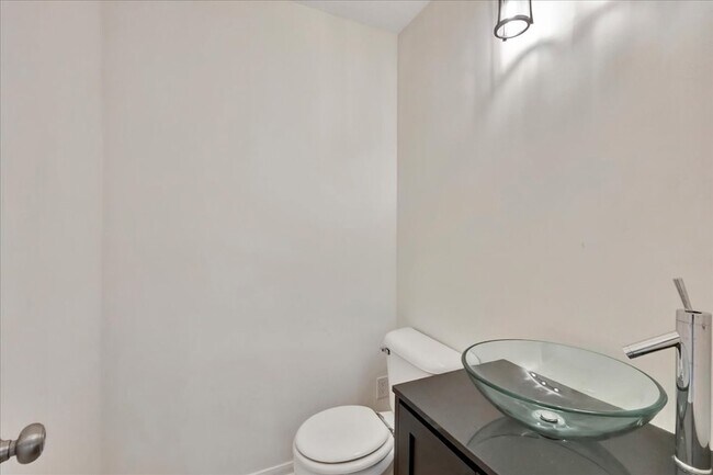 Building Photo - 14010 Hazel Ridge Ct