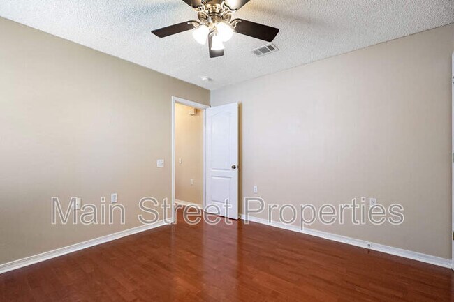 Building Photo - 1490 Newcastle Way