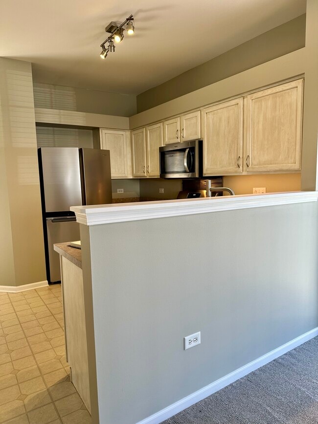 Building Photo - 4313 Dillon St