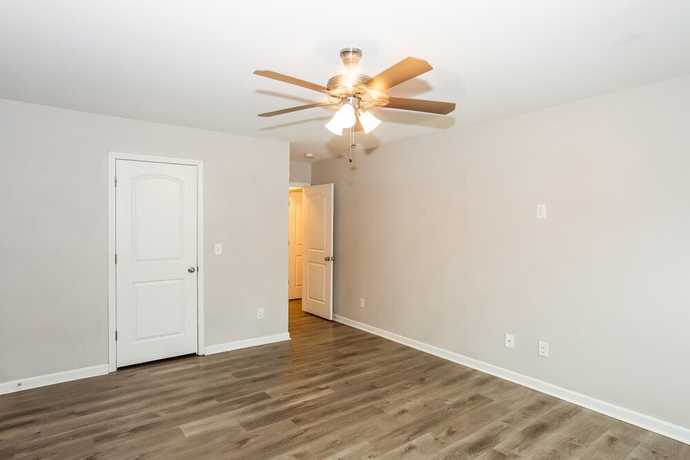 Building Photo - 1083 Manston Pl SW