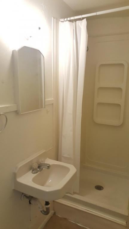 Building Photo - 1132 Vine St. La Crosse WI