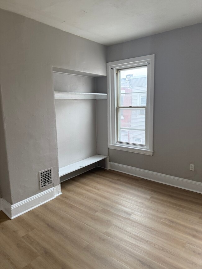 Building Photo - 2361 N Cleveland St